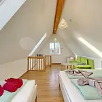 Appartement Luftschloss Baum 6