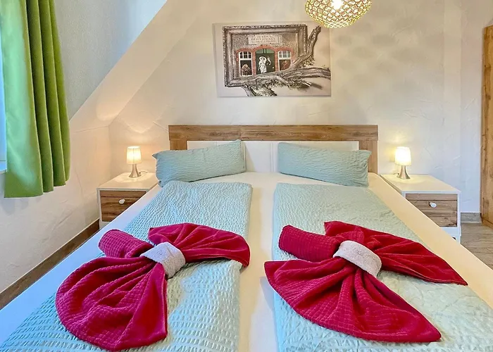 Luftschloss Baum 6 *