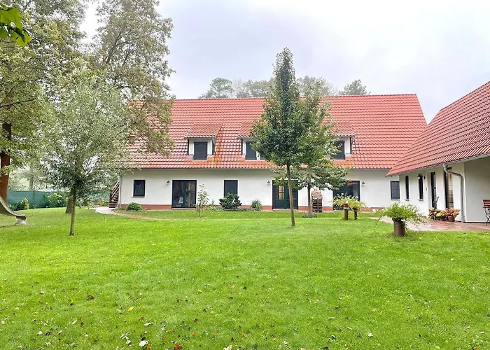 Luftschloss Baum 6 Apartment